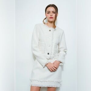 223 ‘Barbara’  Luxurious Ivory Tweed Set Blazer And Matching Skirt